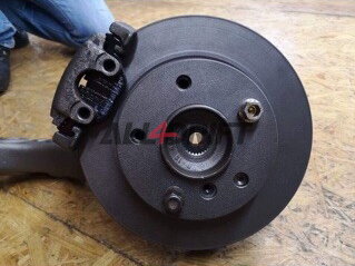 Adattatore per il collegamento delle pinze freno per freno a mano idraulico BMW E36 - Avvitabile