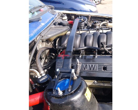 Barra Duomi BMW E30 - Superiore, Anteriore