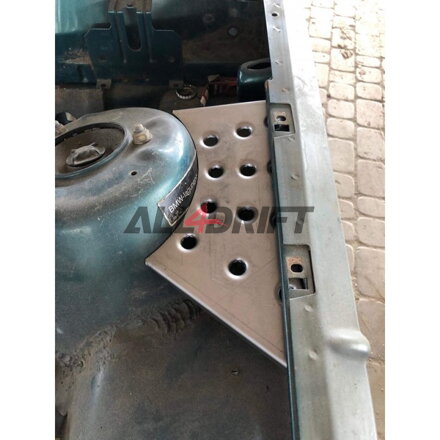 Rinforzi Piastre Attacchi Ammortizzatori Anteriori BMW E30