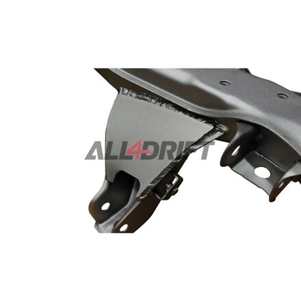 Rinforzo supporto dell'asse Nissan S14 S15 R33 R34